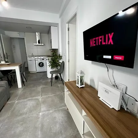 Lineros Apartament *